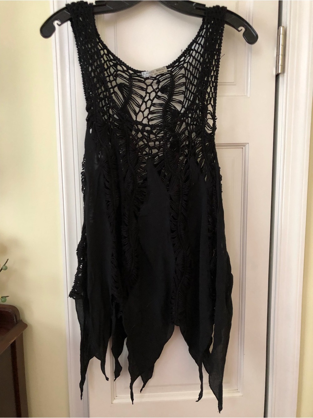 Alberto Makali Black Crochet-Detail Sleeveless Tunic